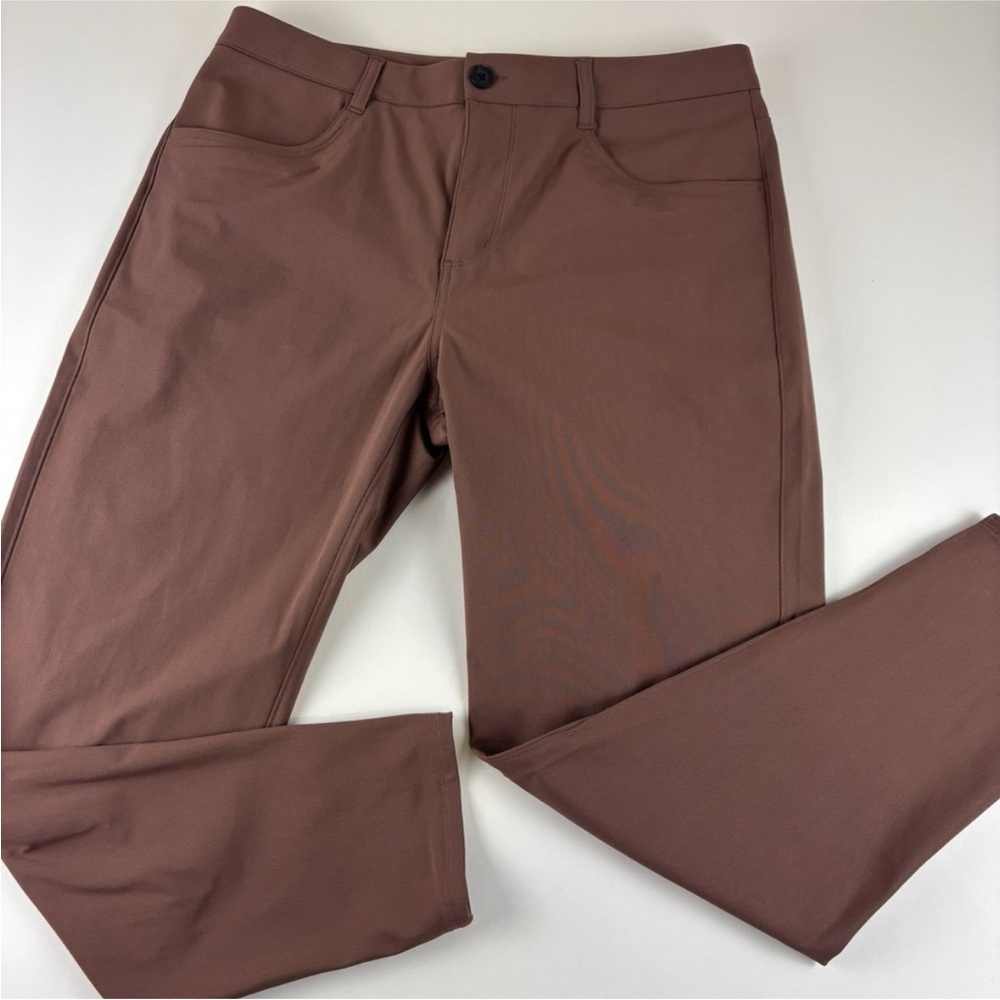 Vuori Men's Tan Chinos